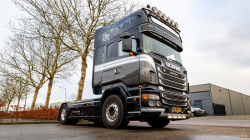 20260201-Tom-Holding-00040